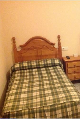 Отель Hostal Sali