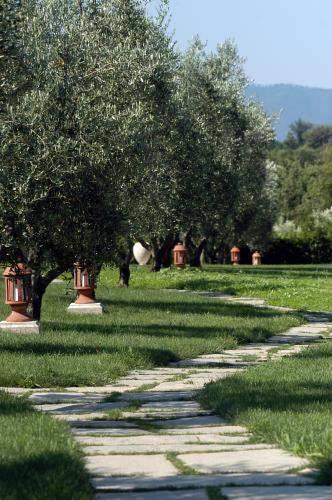 Отель Sovana Hotel & Resort