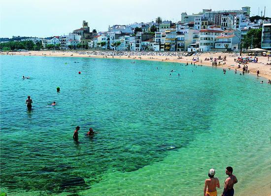Апартаменты Apartamentos Sant Pol de Mar
