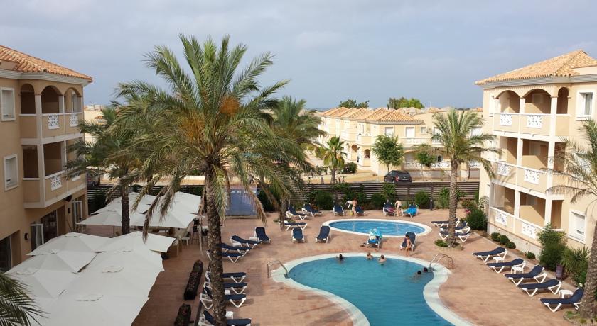 Отель Apartamentos las Dunas