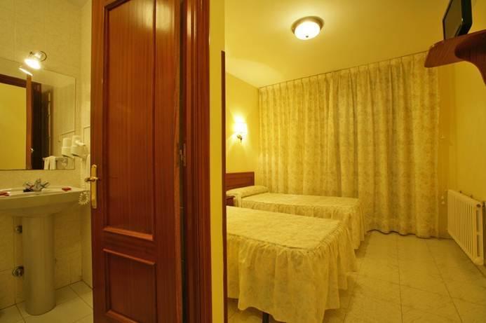 Отель Hotel Monte y Mar