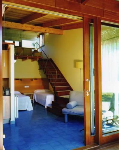 Отель Bungalow Camping Los Manzanos
