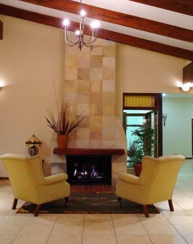 Отель Drakensberg Gardens Golf & Spa Resort