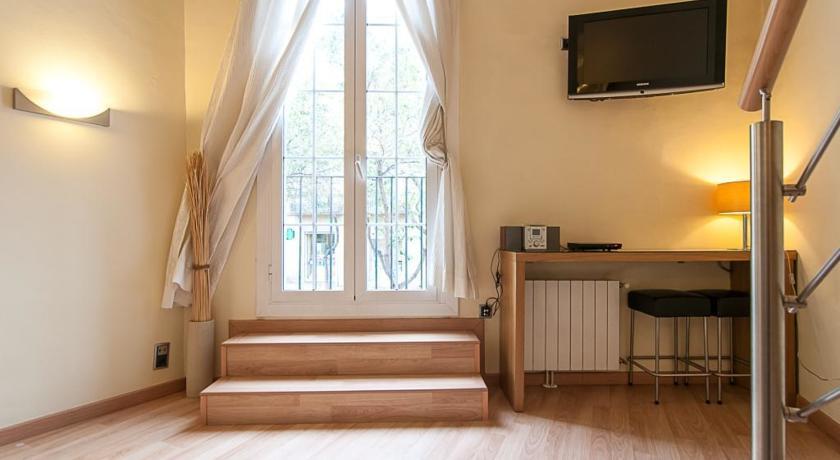 Alos Apartments