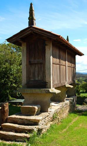 Отель Casa De Abaixo