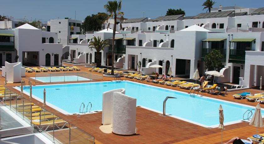 Апартаменты Izaro Club Hotel