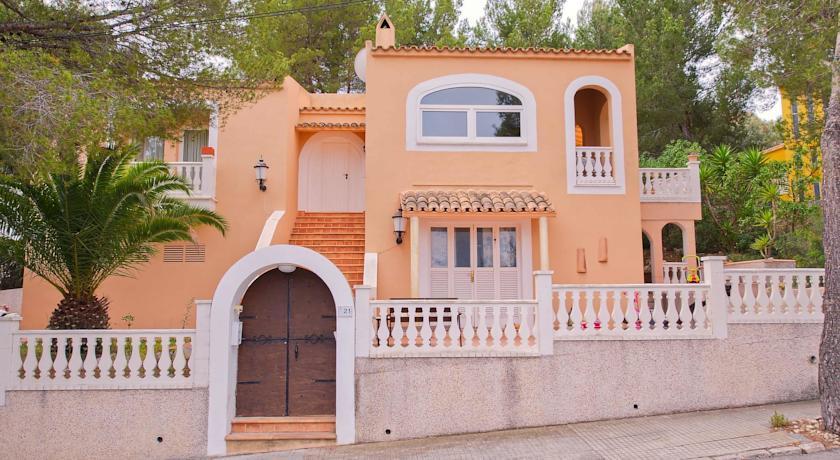 Casa Guillem De Moncada