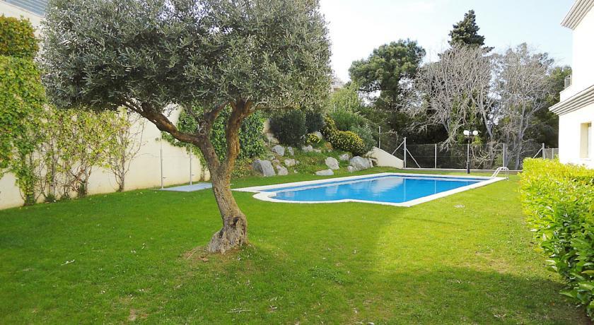 Апартаменты Urb Fane De Baix