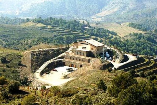 Отель Hotel-Celler Buil & Gine