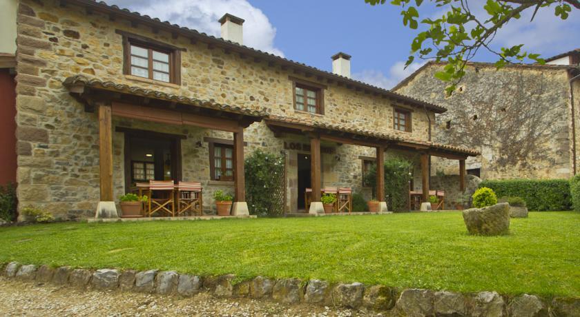 Отель Apartamentos Rurales Los Brezos*