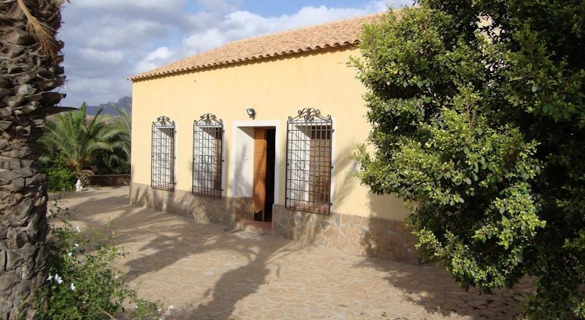 Вилла Villa Los Gorriones
