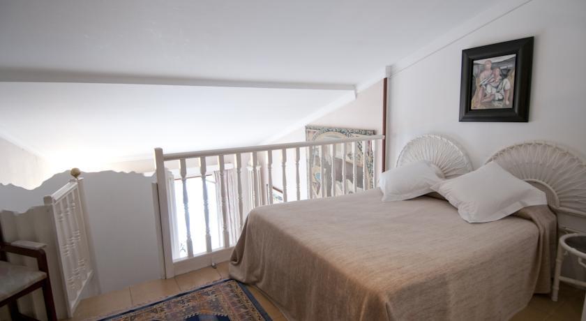 Отель Hotel La Residencia