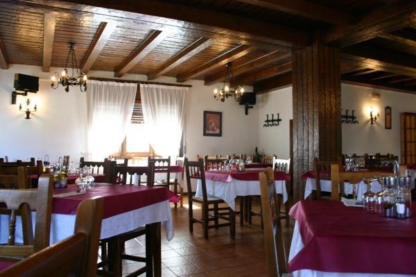 Отель Hotel Lo Foraton