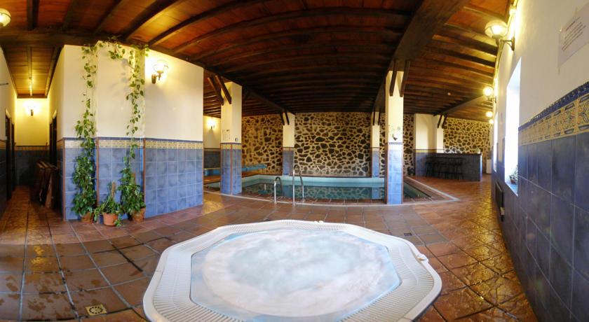 Отель Casas Blancas