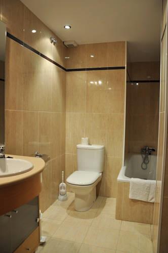 Отель Aparthotel Tres Caminos
