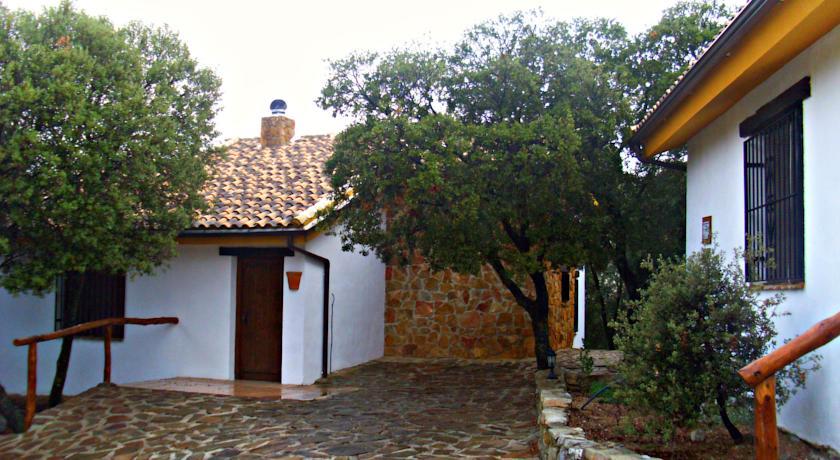 Отель Cortijos El Encinar