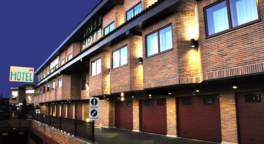 Отель Hotel Los Peñascales