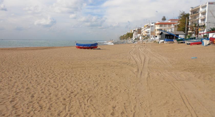 Апартаменты Holiday home Cami de Canet