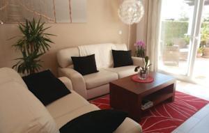 Отель Holiday home Calle Jaqueton