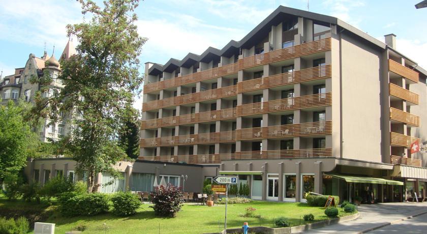 Отель Hotel des Alpes