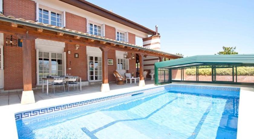 Вилла Basque Villas | Urb. Jaizkibel