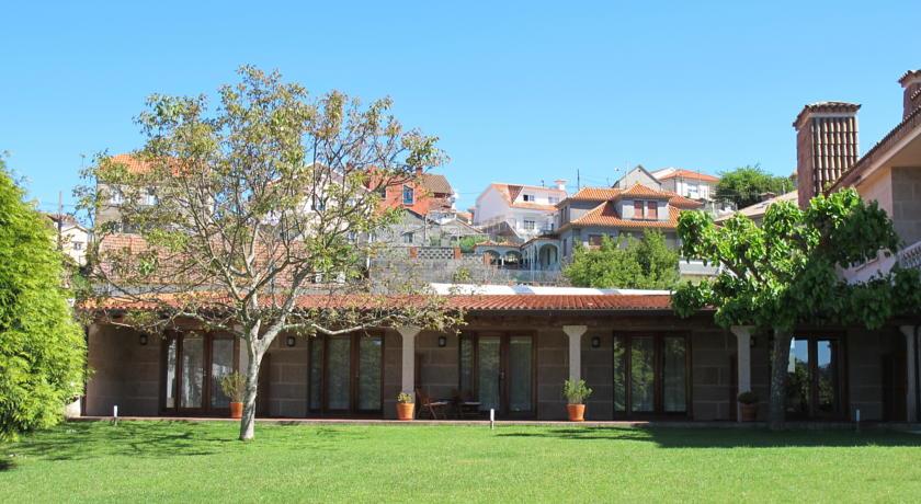 Отель Casa Rural Cova Da Balea