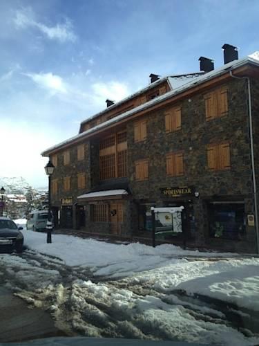 Апартаменты Apartaments Sol I Muntanya