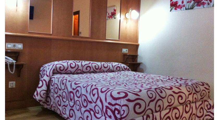 Отель Hotel Castillo