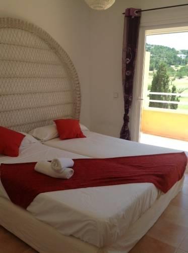 Апартаменты Villa Golf Roca Lisa