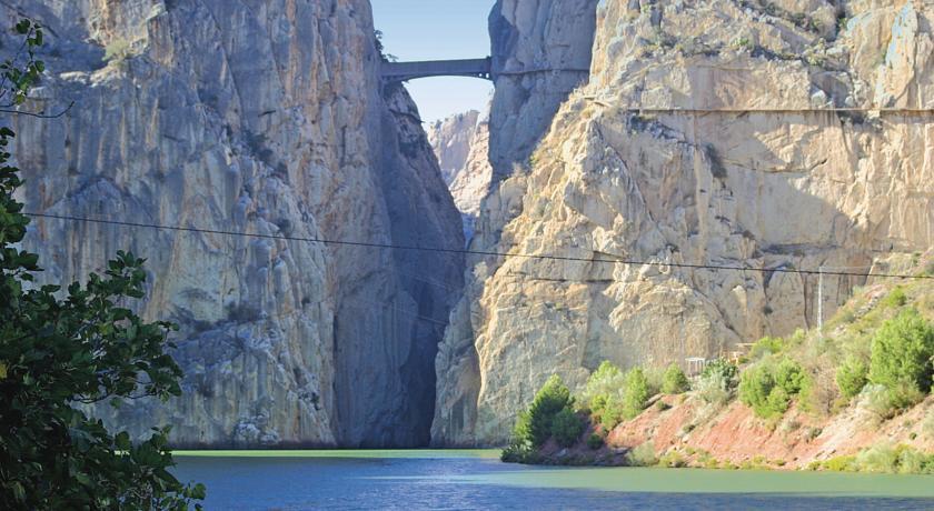 Апартаменты Holiday home El Chorro