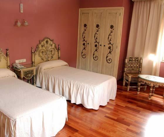 Отель Hotel Robert