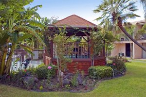 Отель Best Western Crystal Palace Inn & Suites