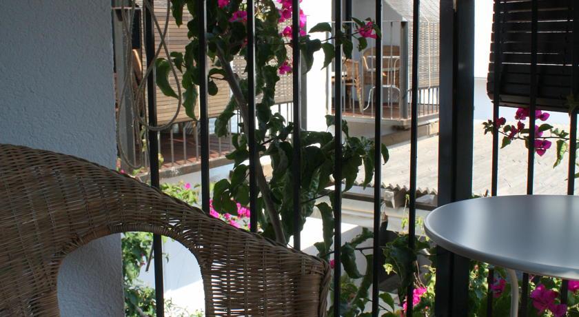 Отель Hotel Horta d'en Rahola