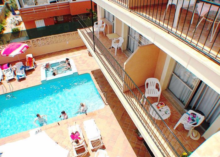 Апартаменты Martinez Apartments II