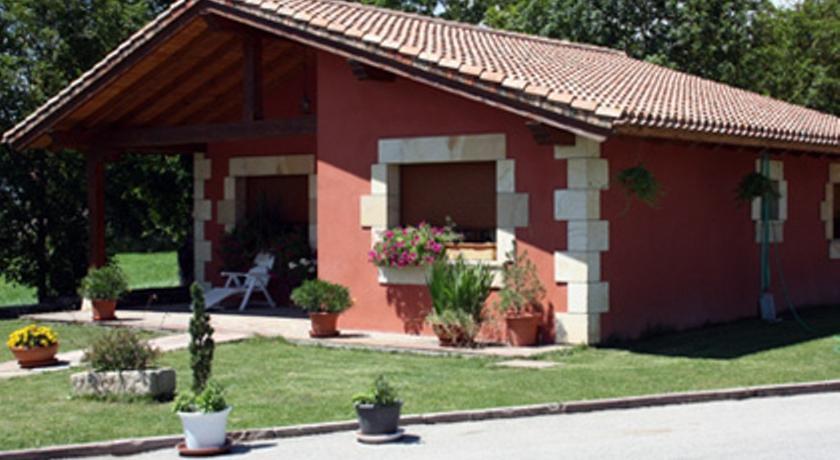 Отель Casucas La Guariza