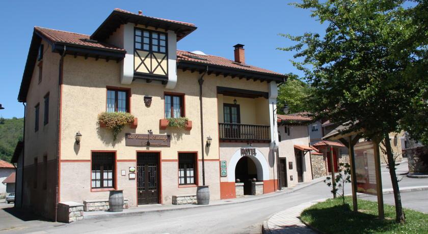 Отель La Casona De Entralgo