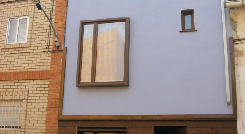 Отель La Casita Azul De Chillaron