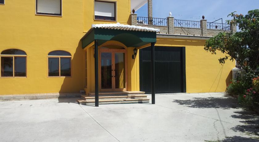 Гостевой дом Hostal Restaurante el Cary