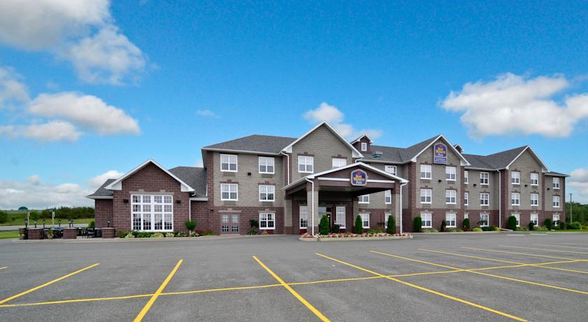 Отель Best Western Plus Grand-Sault Hotel & Suites