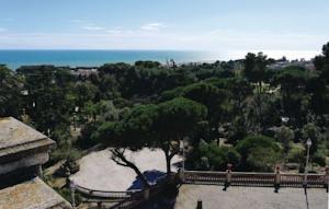 Отель Holiday home Passeig dels Pins