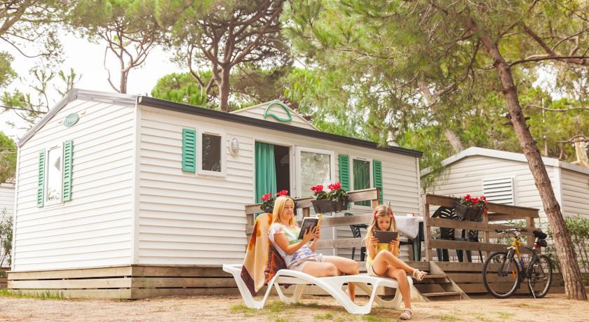 Отель Camping Tres Estrellas