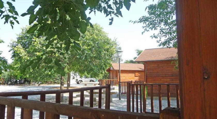Отель Cabañas Negratín