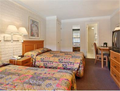Отель Days Inn And Suites Altamonte Springs