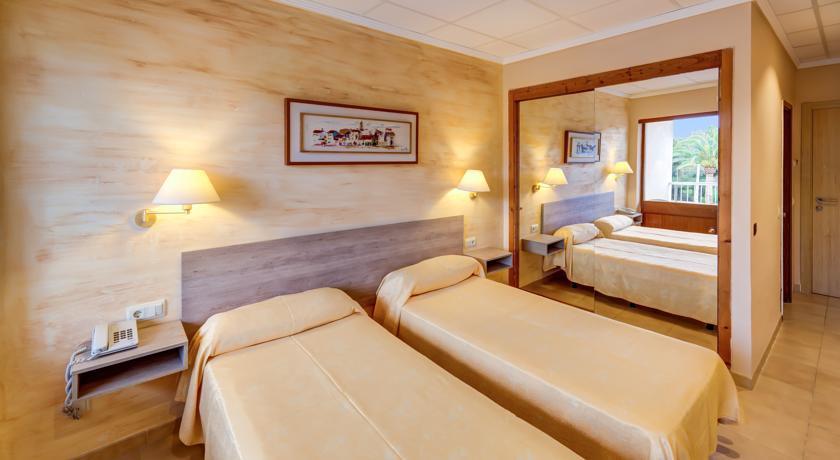 Отель Hotel Condor