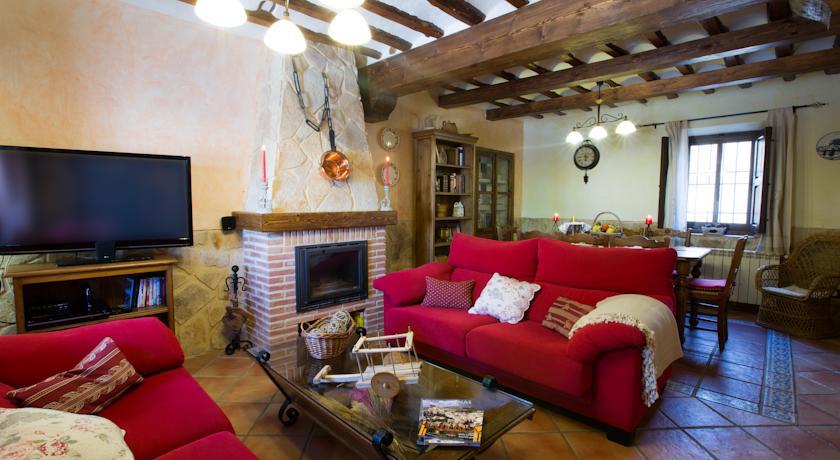 Отель Casa Rural La Posada de Garcinarro