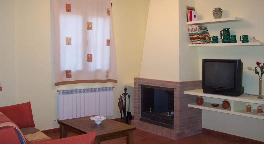 Отель Casas Rurales Montemayor