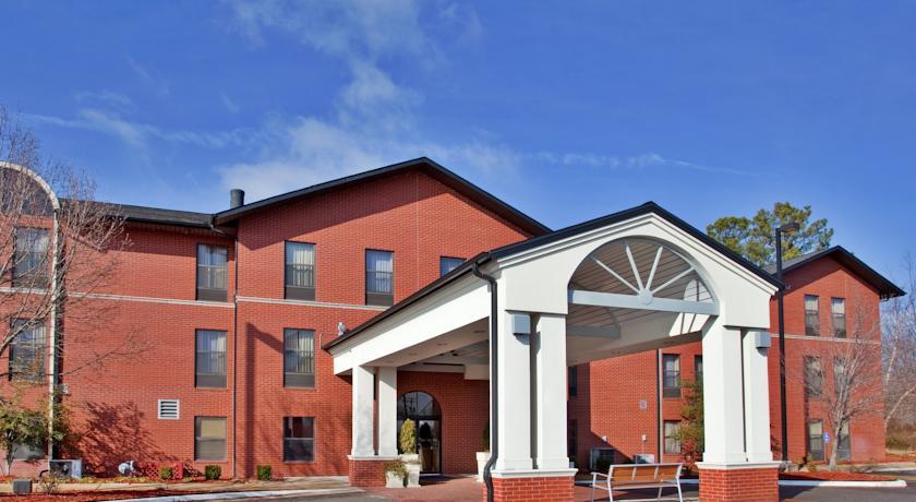 Отель Holiday Inn Express Hotel & Suites BATESVILLE
