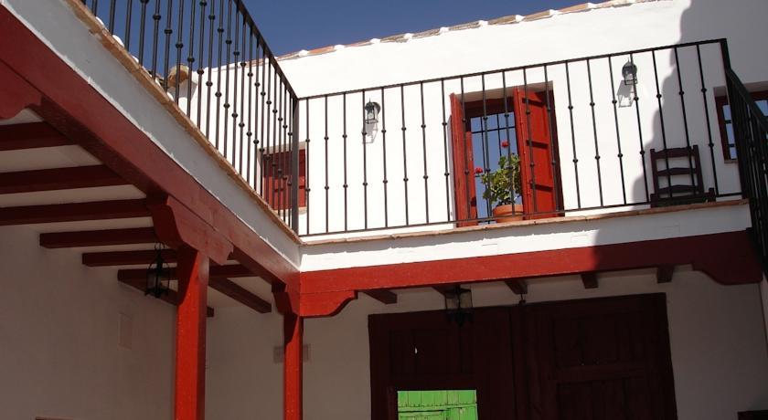 Отель Apartamentos Rurales Casa Valdeleon