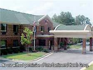 Отель Holiday Inn Express Hotel & Suites CEDARTOWN