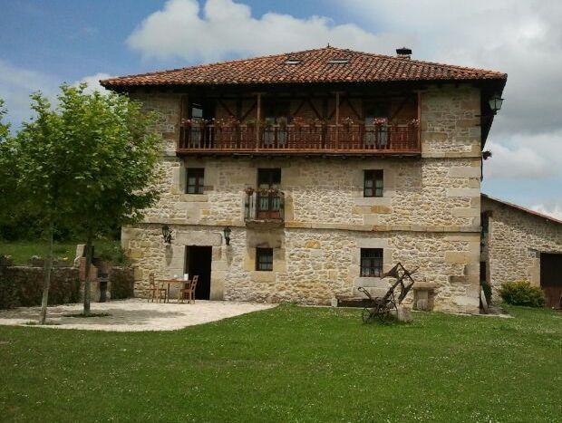 Отель Casas Rurales La Toba